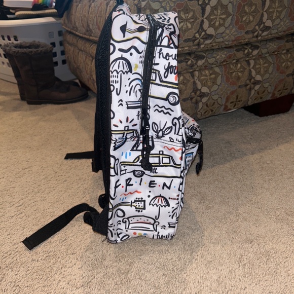 Backpack - Picture 4 of 4